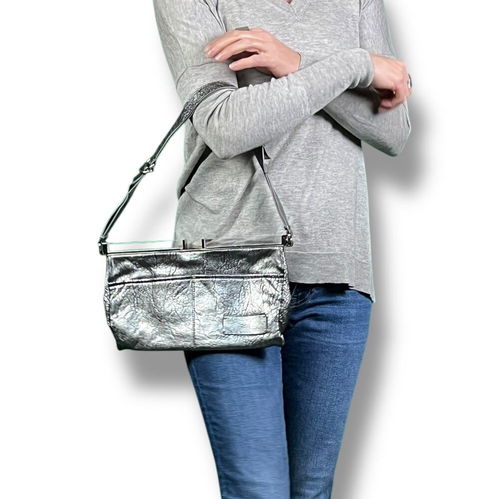 Chloe Lucite Handle Silver Leather Clutch Handbag Vintage Y2K $1,495 Retail Lux - Picture 6 of 13